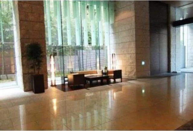 Akasaka Tower Residence Top Of The Hill - Exterior - ["Floor", "Lobby", "Tile"]