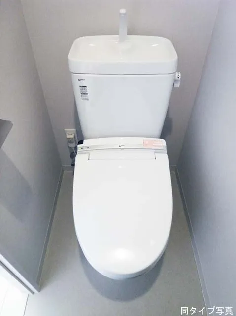 Comforia Ryogoku South - Interior - ["Toilet seat", "Plumbing fixture", "Toilet"]