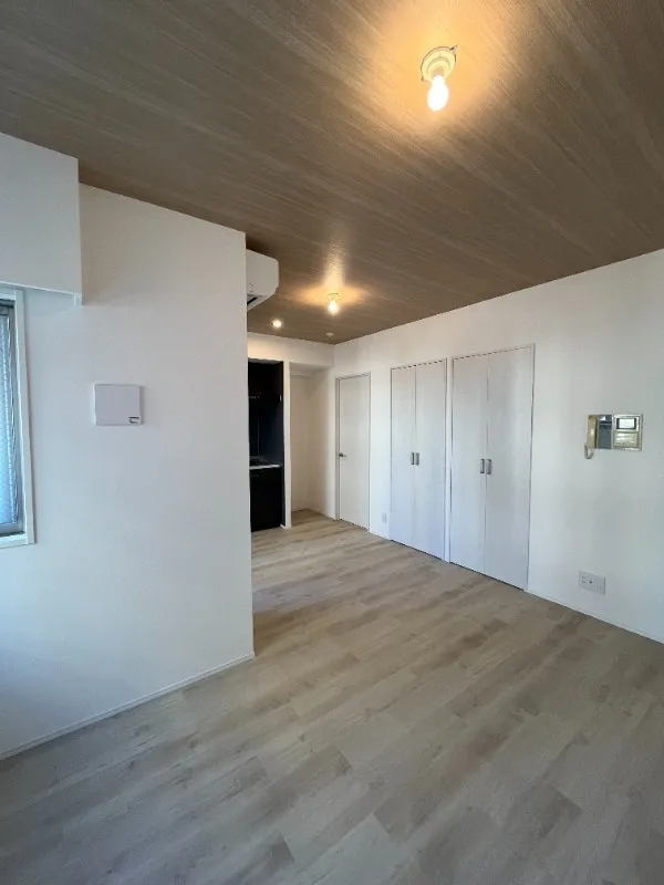 RESIDIA Bunkyo Yushima - Interior - ["Flooring", "Floor", "Wall"]