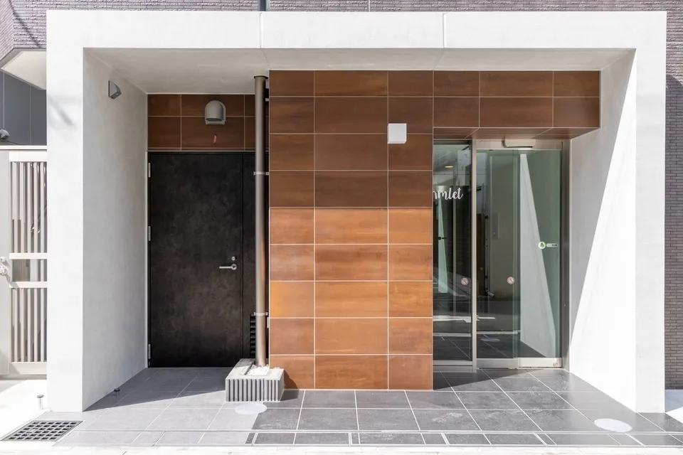 Hmlet Shinjuku Gyoenmae - Exterior - []
