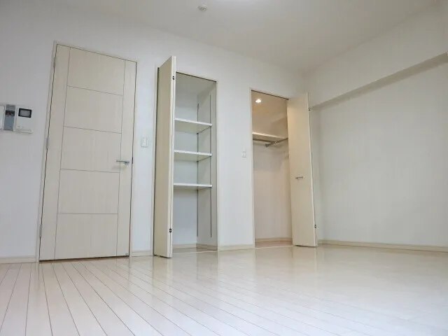 HF Mita Residence Ⅱ - Interior - ["Flooring", "Wall", "Floor"]