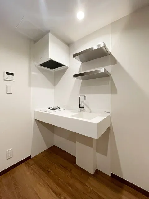 Composite Yoyogi - Interior - ["Tap", "Sink", "Building"]