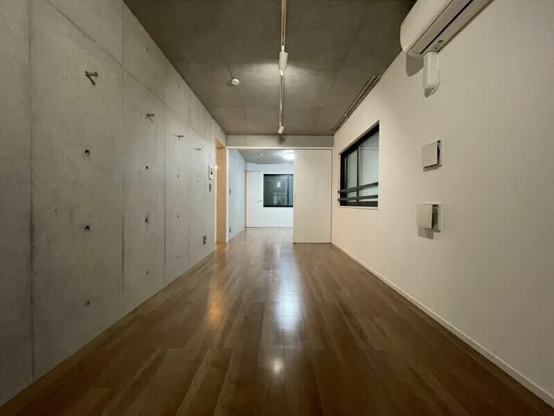 FARE Mejiro - Interior - ["Wall", "Ceiling", "Flooring"]