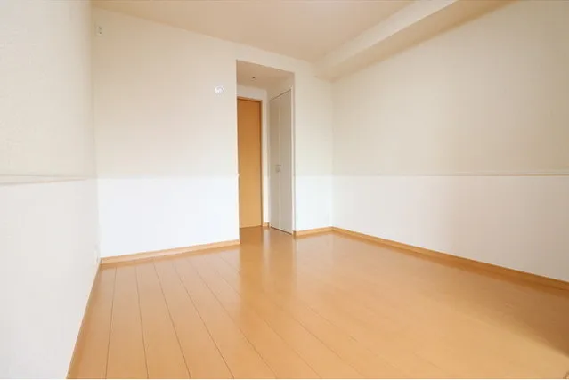 Comforia Mishuku - Interior - ["Property", "Building", "Rectangle"]