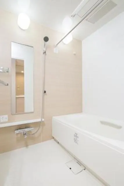 Gardenier Kinuta WEST - Interior - ["Mirror", "Plumbing fixture", "Building"]
