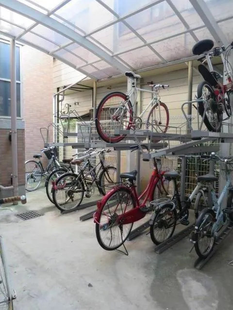Plateau Jingumae - Exterior - ["Bicycle", "Wheel", "Tire"]
