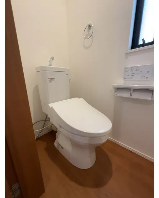 Kolet Minami Sunamachi - Interior - ["Plumbing fixture", "Toilet seat", "Toilet"]