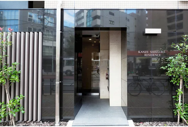 KANZE SHIBAURA RESIDENCE - Exterior - ["Plant", "Building", "Door"]