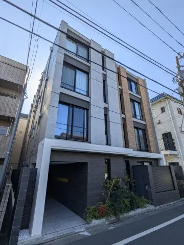 The House Nakano Sakaue II - Exterior - ["Concrete"]