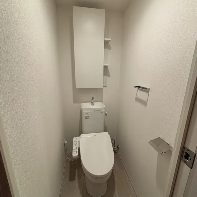 Park Axis Shinagawa Tennozu Isle - Interior - ["Toilet seat", "Plumbing fixture", "Flooring"]