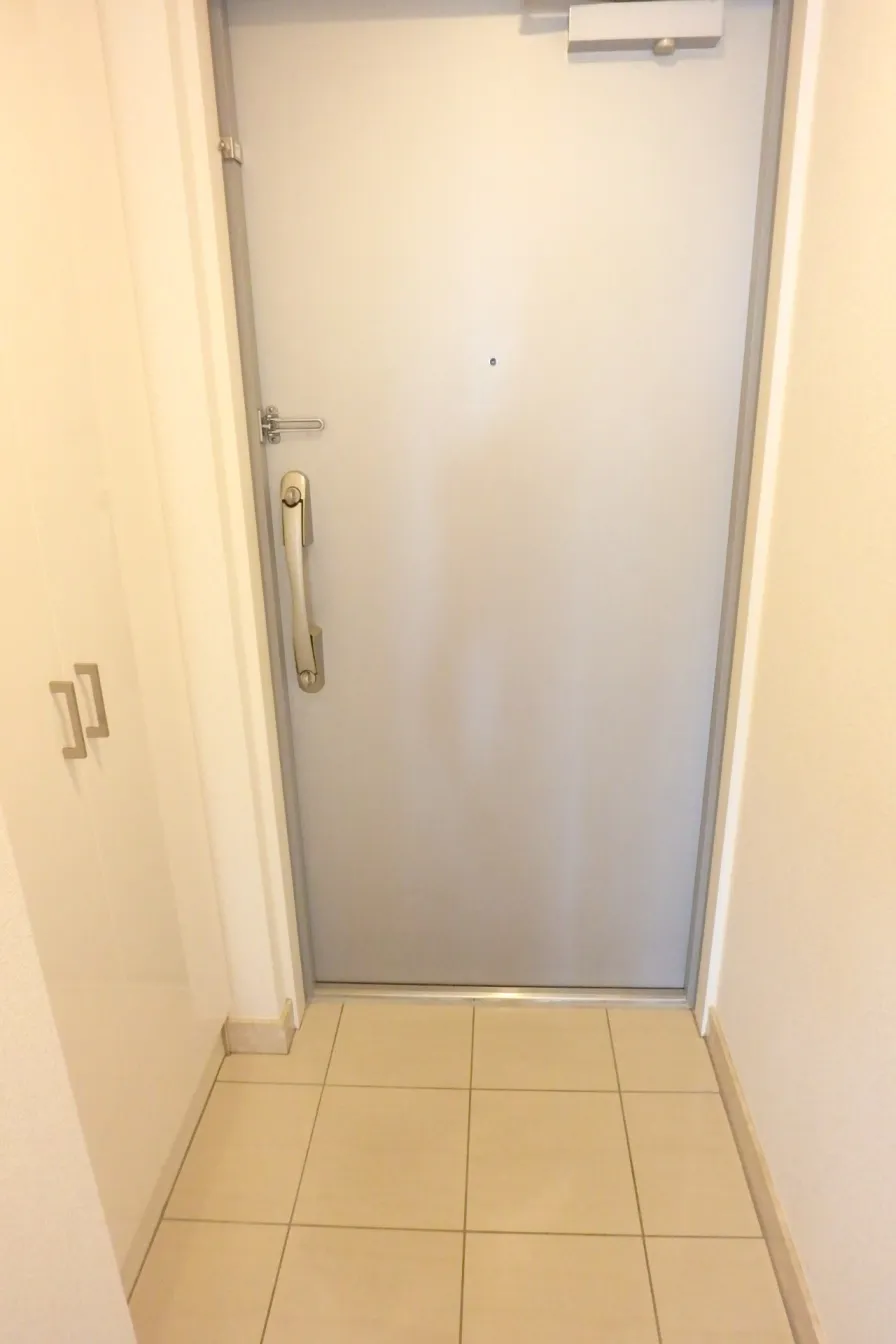 Esty Maison Kinshicho II - Interior - ["Handle", "Fixture", "Door"]