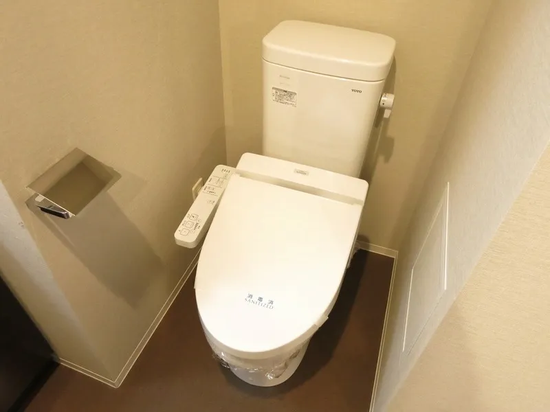 Orchid Residence Oshima - Interior - ["Toilet seat", "Toilet", "Plumbing fixture"]