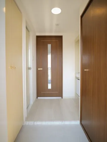 Residence Sangenjaya Square - Interior - ["Flooring", "Wall", "Floor"]