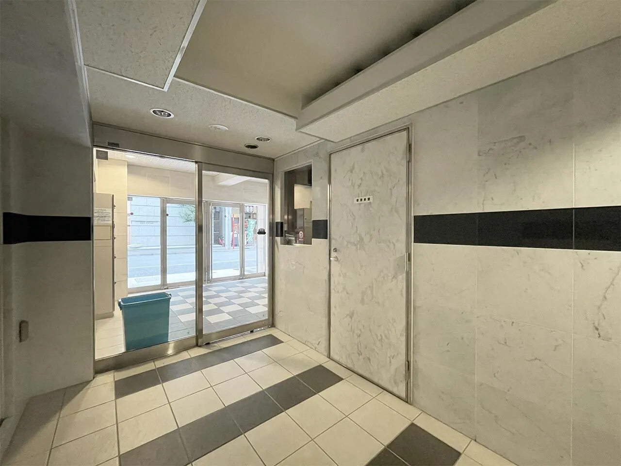 Mynavi STAY Miraie Shin-Nihonbashi - Exterior - []
