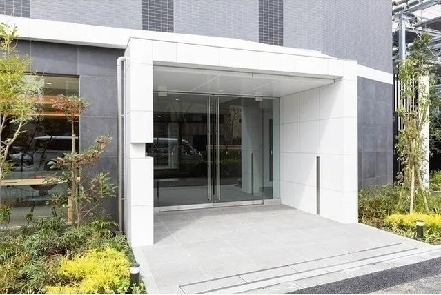 Comforia Live Nishikasai - Exterior - ["Plant", "Fixture", "Door"]