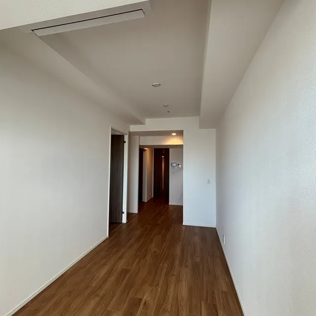 Park Axis Shinagawa Tennozu Isle - Interior - ["Floor", "Flooring", "Wood"]