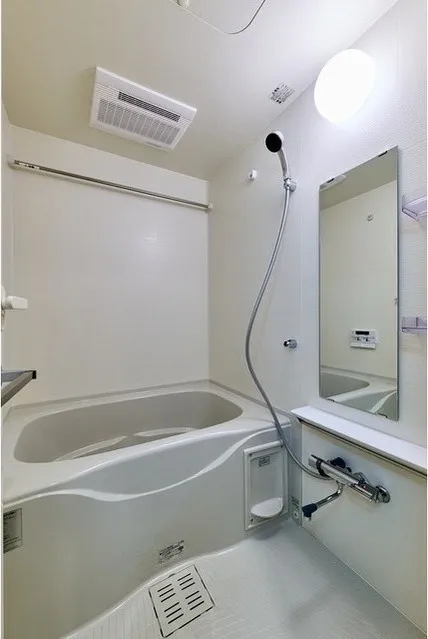Gran Casa Oku - Interior - ["Plumbing fixture", "Interior design", "Bathroom"]