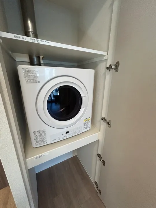 Eslead Residence Osaka Tanimachi The Marks - Interior - ["Washing machine", "Major appliance", "Clothes dryer"]