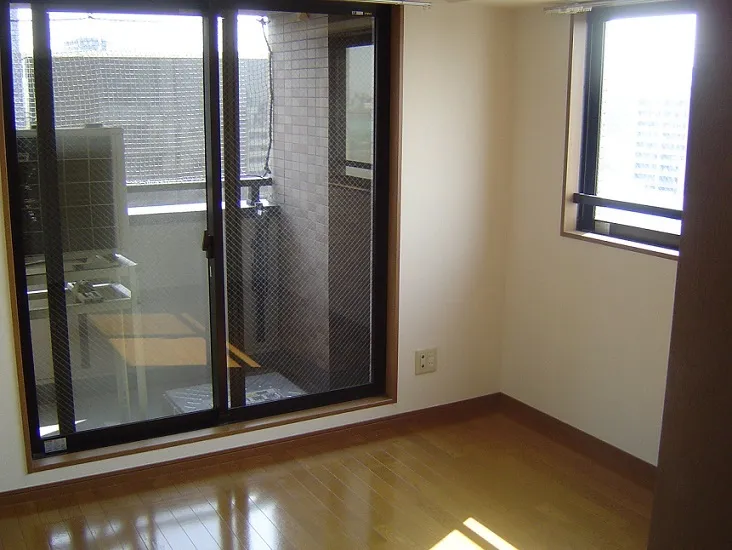 Laclas Tawaramachi - Interior - ["Window", "Fixture", "Wood"]