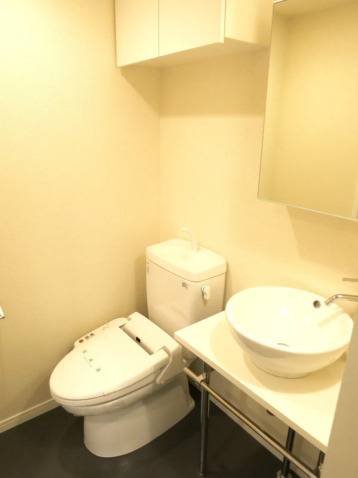 Will Terrace Chitose Karasuyama - Interior - ["Mirror", "Property", "Bathroom sink"]