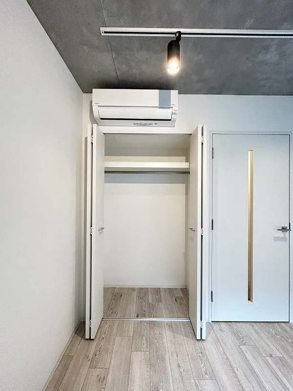 Urban Park Honancho - Interior - ["Wood", "Ceiling", "Flooring"]