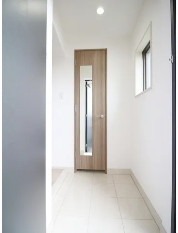 Prele Duc Ryōkoku IV - Interior - []