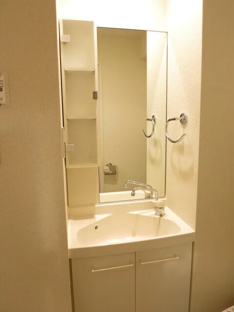 CASSIA Oshiage - Interior - ["Plumbing fixture", "Bathroom Sink", "Bathroom"]