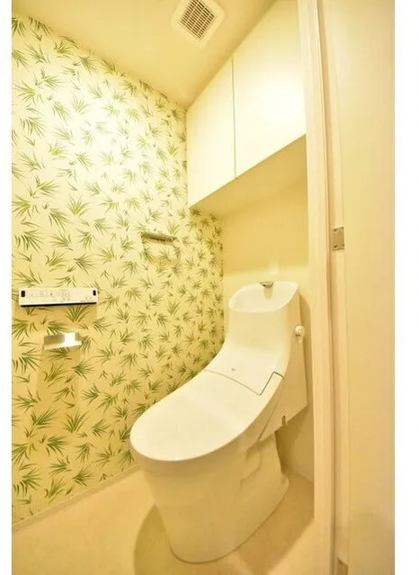 AZEST Shimura 3-chome II - Interior - ["Toilet seat", "Toilet", "Plumbing fixture"]