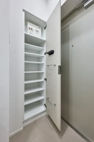 TOMORE Shinagawa Nakanobu - Interior - ["Wood", "Flooring", "Interior design"]