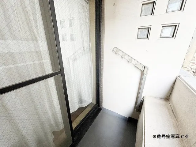 Escort Todai-Mae - Interior - ["Floor", "Apartment", "Glass"]