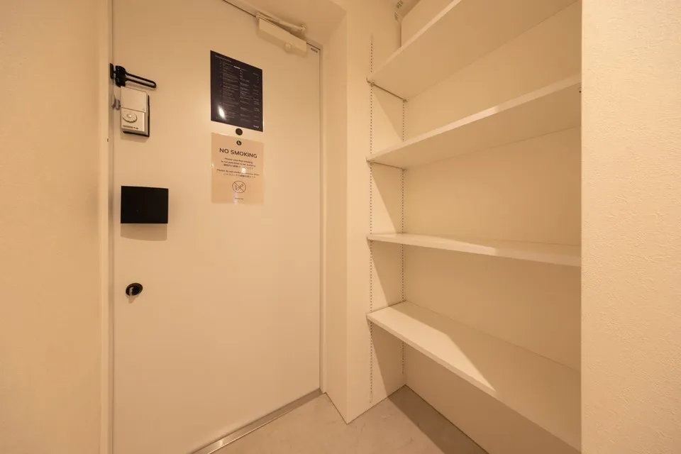 Hmlet Nakano Sakaue - Interior - ["Wall", "Wood", "Flooring"]