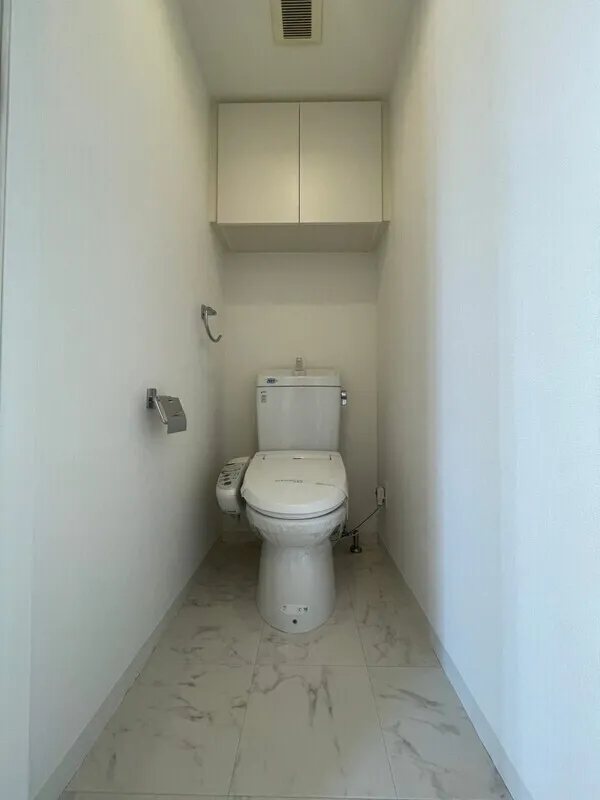 Milia Residence Sakurashinmachi - Interior - ["Toilet seat", "Toilet", "Flooring"]