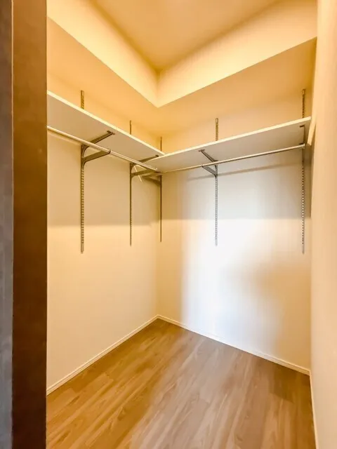 Royal Parks Ariake - Interior - ["Flooring", "Floor", "Wood"]