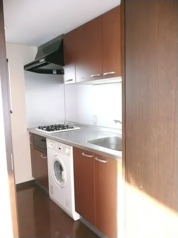 Comforia Minami Aoyama - Interior - ["Cabinetry", "Table", "Furniture"]