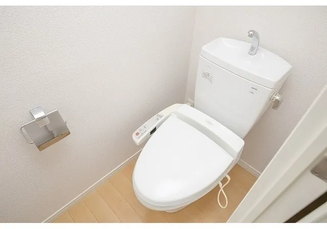 Comforia Shirokane-Takanawa - Interior - ["Toilet", "Toilet seat", "Plumbing fixture"]