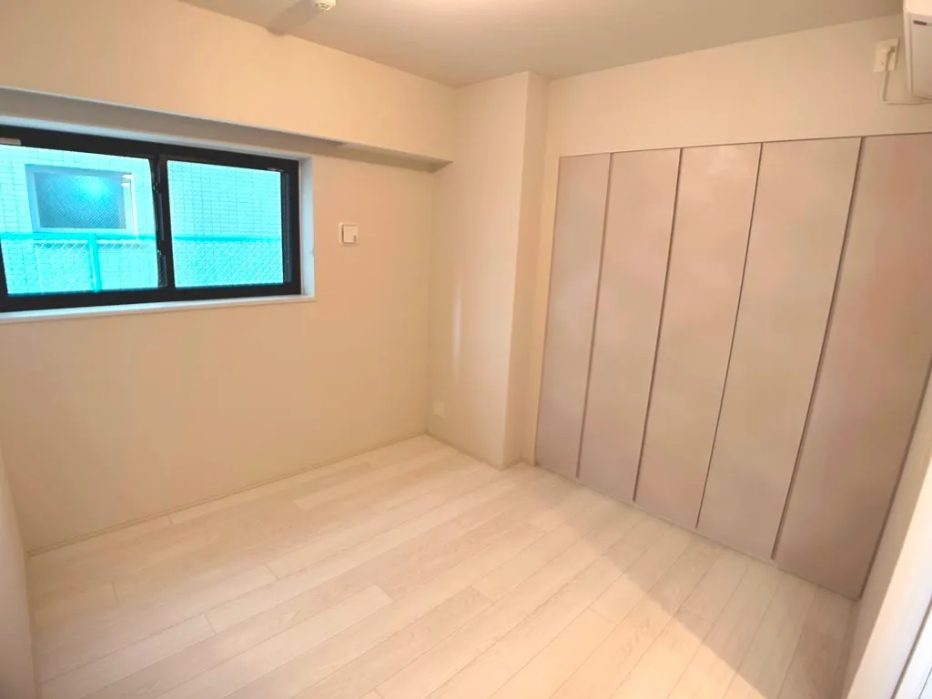 Lefon Progres Shimura Sakaue - Interior - ["Window", "Fixture", "Wood"]