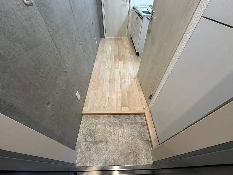 Lasiklas Saginomiya - Interior - ["Wood", "Flooring", "Floor"]