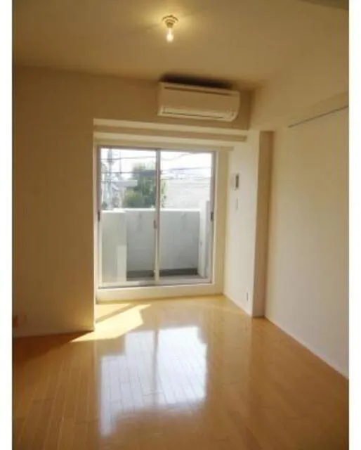 Park Axis Taito Negishi - Interior - ["Floor", "Tile Flooring", "Daylighting"]