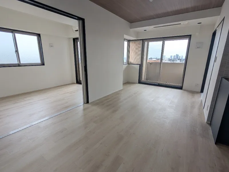 Residia Jiyugaoka - Interior - ["Flooring", "Floor", "Wood"]