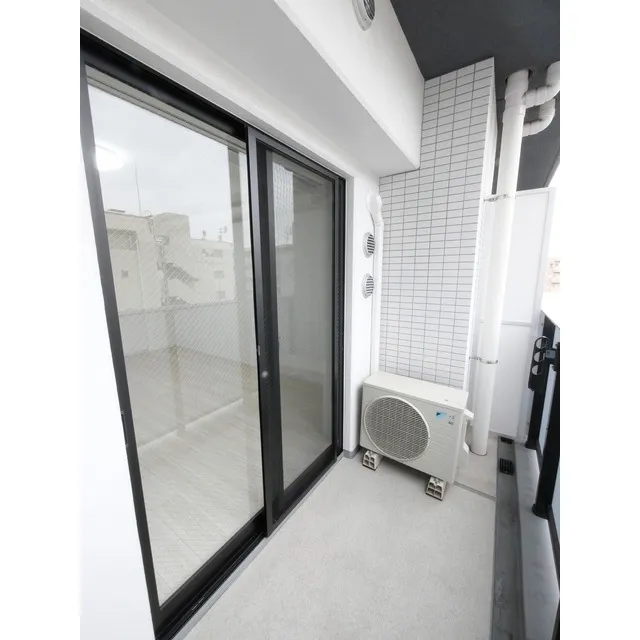 Comforia Akihabara East - Interior - ["Building", "Window", "Fixture"]