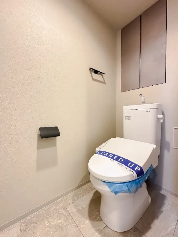 Cross Residence Nihonbashi Honcho - Interior - ["Toilet seat", "Toilet", "Plumbing fixture"]