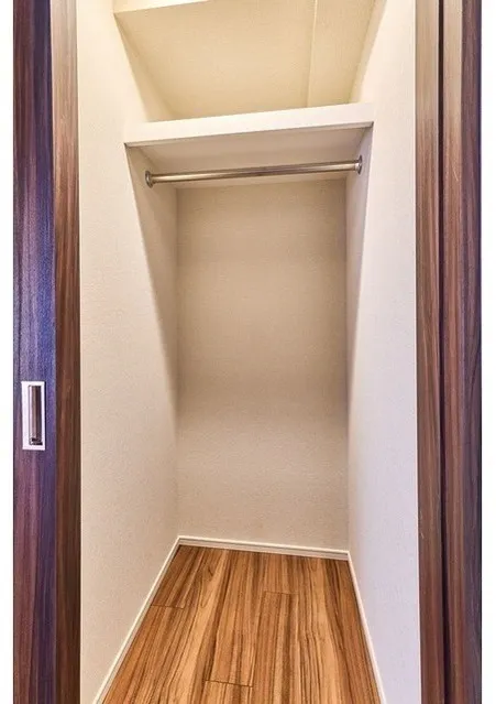 Comforia Liv Monzen-Nakacho East - Interior - ["Flooring", "Wood", "Floor"]