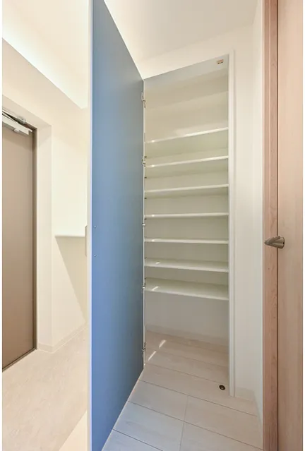 Gran Casa Ueno Matsugaya - Interior - ["Flooring", "Wood", "Floor"]