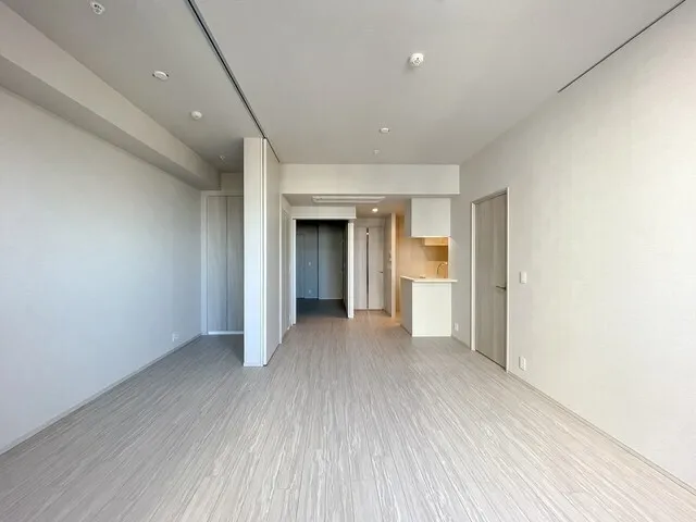 Royal Parks Ariake - Interior - ["Floor", "Flooring", "Ceiling"]