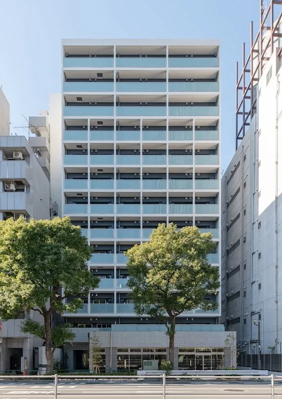 Cross Residence Iidabashi - Exterior - ["Building", "Architecture", "Metropolitan area"]