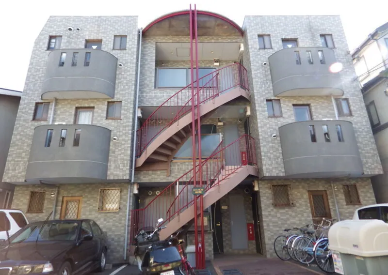 Pine Crest Fujimidai - Exterior - ["Stairs", "Door", "Concrete"]