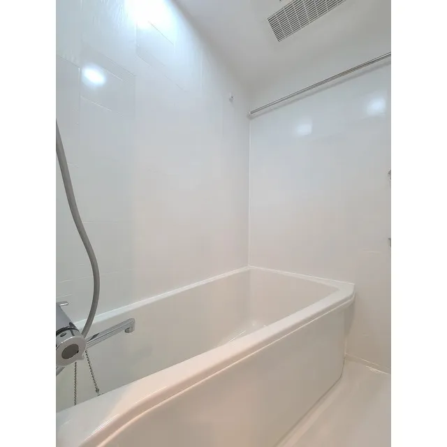 Comforia Higashioi II - Interior - ["Plumbing fixture", "Bathtub", "Bathroom"]
