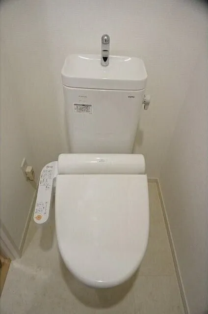 Will Terrace Takinogawa - Interior - ["Toilet seat", "Toilet", "Plumbing fixture"]