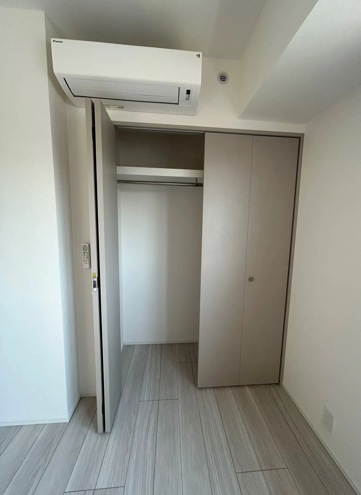 Branchiesta Ueno - Interior - ["Flooring", "Floor", "Apartment"]