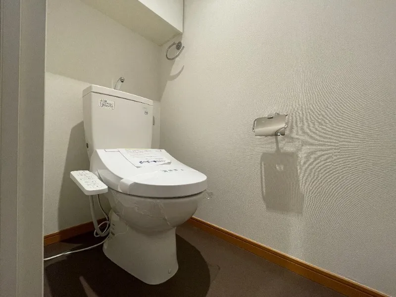 Castalia Meguro Kamurosaka - Interior - ["Toilet seat", "Plumbing fixture", "Toilet"]